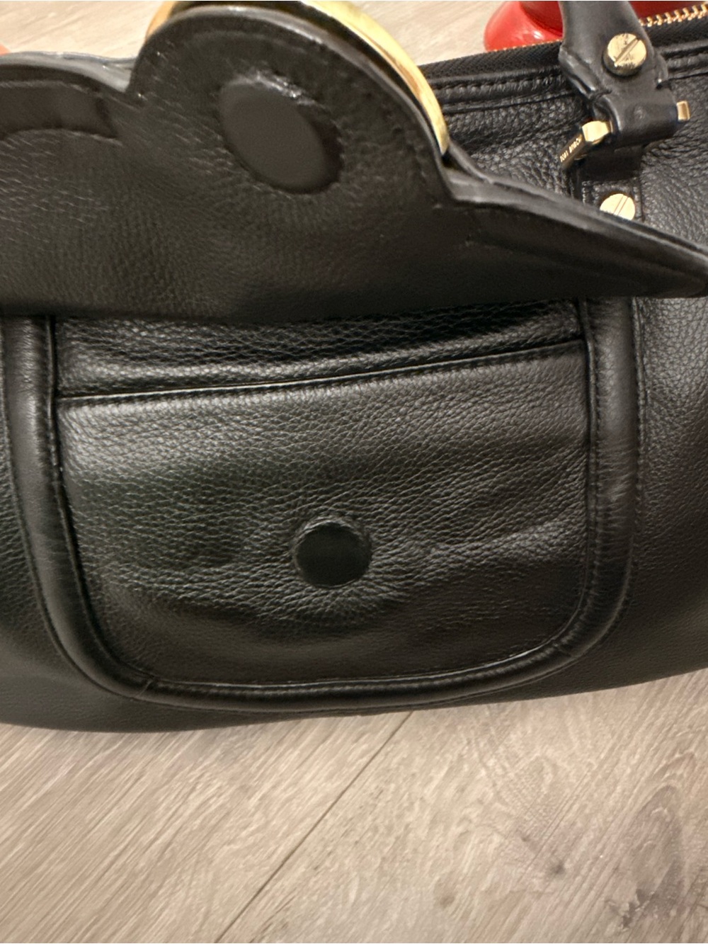 Tory Burch Black Leather Amanda bag with Gold-Tone Logo Hardware - Picture 4 of 10